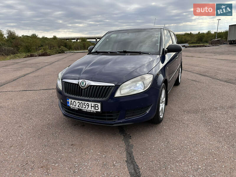 Універсал Skoda Fabia 2012 в Ужгороді