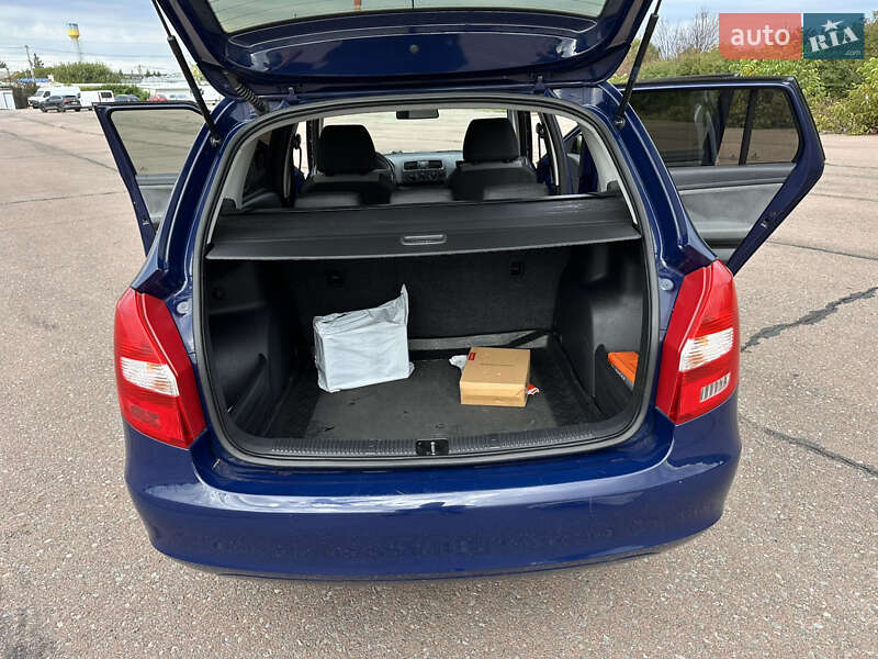 Універсал Skoda Fabia 2012 в Ужгороді