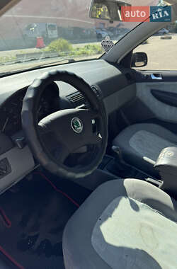 Хэтчбек Skoda Fabia 2001 в 