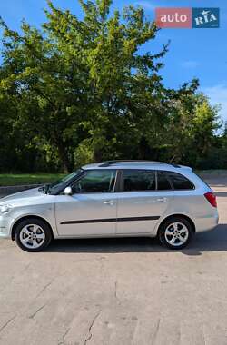 Универсал Skoda Fabia 2011 в 