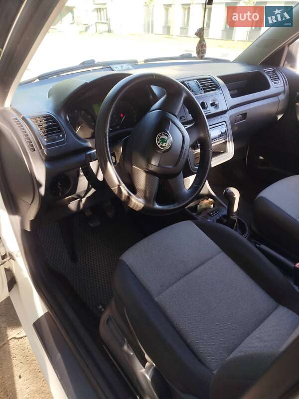 Хетчбек Skoda Fabia 2012 в Коростені фото 2 Хетчбек Skoda Fabia 2012 в Коростені