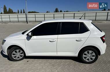 Хэтчбек Skoda Fabia 2018 в 