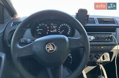 Хэтчбек Skoda Fabia 2018 в 