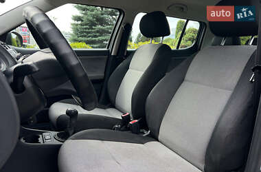 Хэтчбек Skoda Fabia 2010 в 