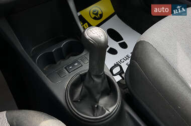 Хэтчбек Skoda Fabia 2010 в 