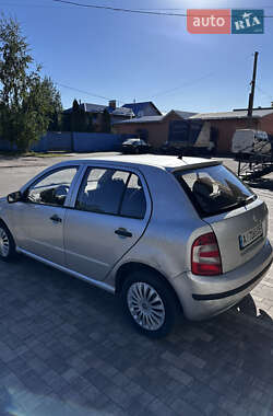 Хэтчбек Skoda Fabia 2007 в 