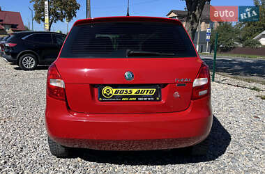Хэтчбек Skoda Fabia 2012 в 