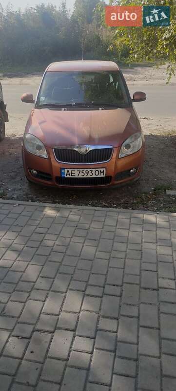 Хэтчбек Skoda Fabia 2007 в 