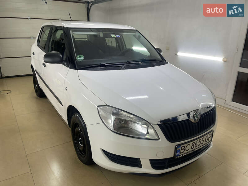 Хэтчбек Skoda Fabia 2012 в Львове