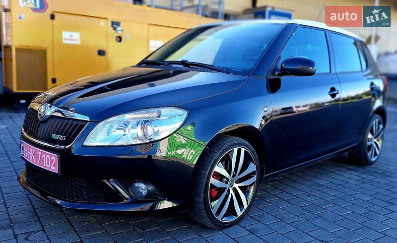 Хэтчбек Skoda Fabia 2010 в Львове