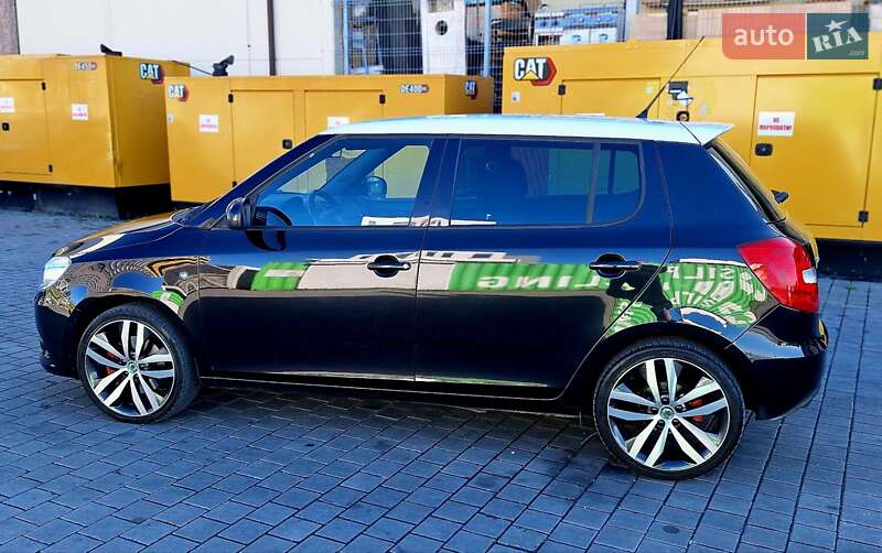 Хэтчбек Skoda Fabia 2010 в Львове