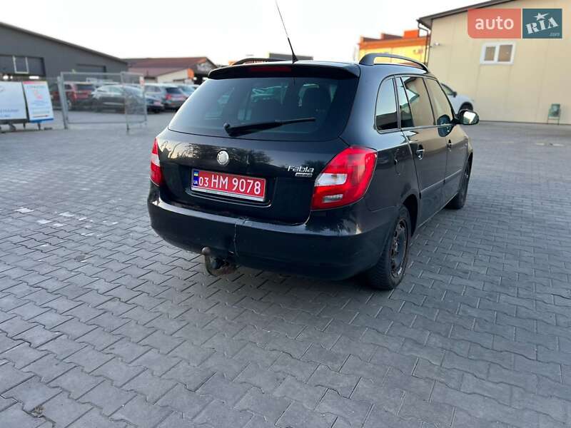 Универсал Skoda Fabia 2009 в Луцке