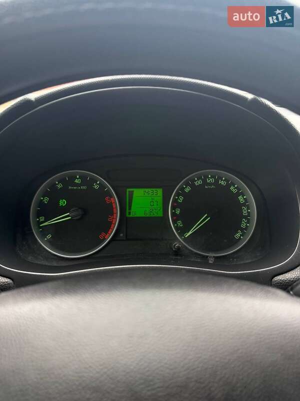 Универсал Skoda Fabia 2008 в Кривом Роге фото 15 Универсал Skoda Fabia 2008 в Кривом Роге