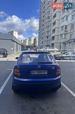Хэтчбек Skoda Fabia 2006 в 