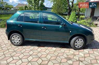 Хетчбек Skoda Fabia 2001 в 