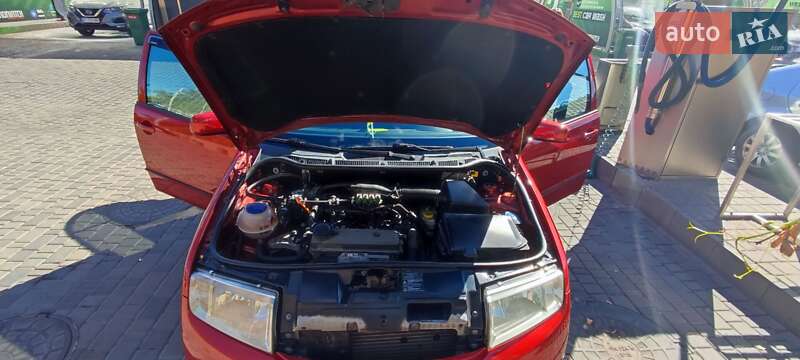 Седан Skoda Fabia 2002 в Кропивницькому