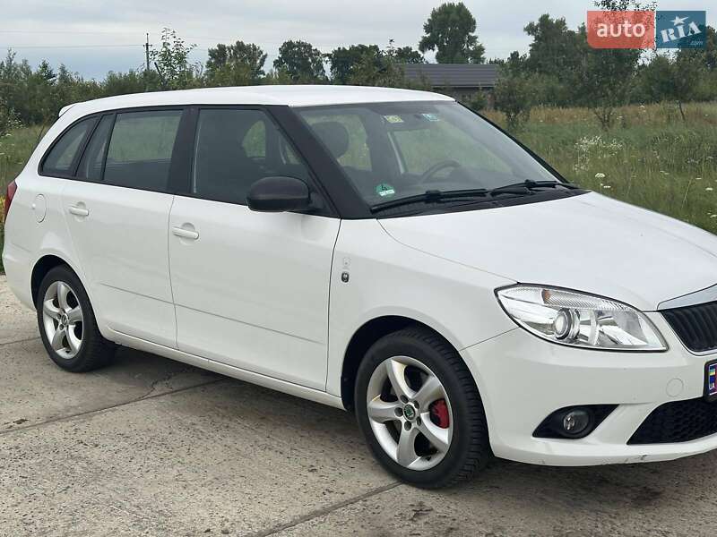Універсал Skoda Fabia 2012 в Сарнах