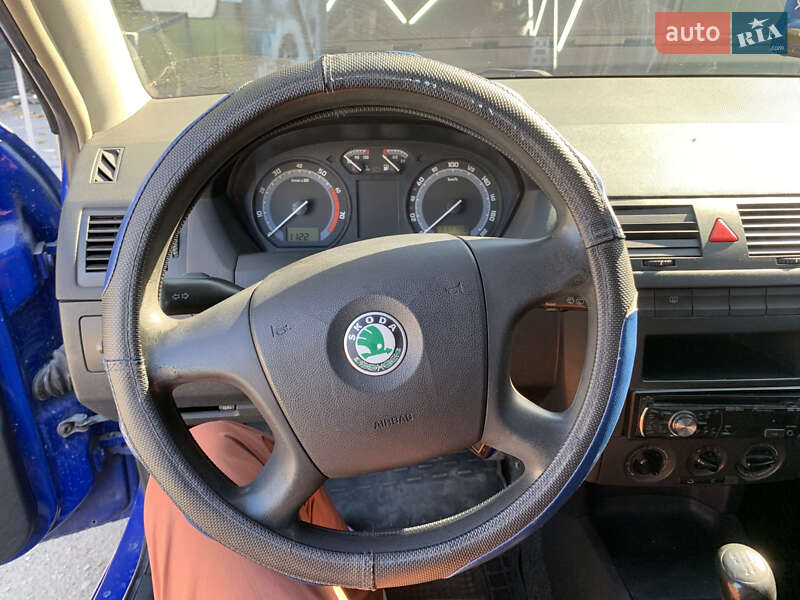 Хэтчбек Skoda Fabia 2004 в Николаеве