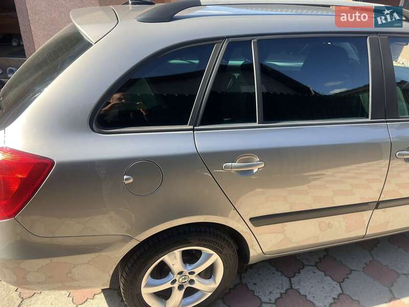 Универсал Skoda Fabia 2012 в Звягеле