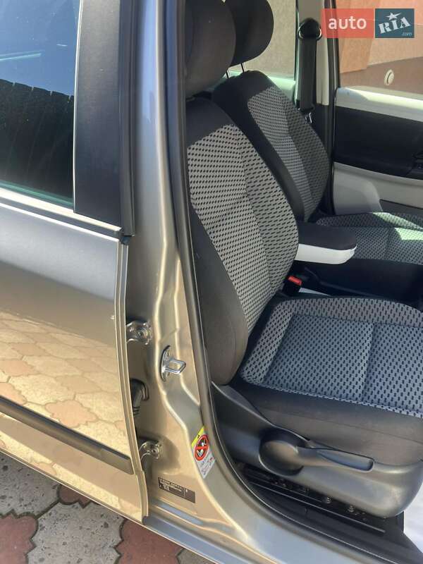 Универсал Skoda Fabia 2012 в Звягеле