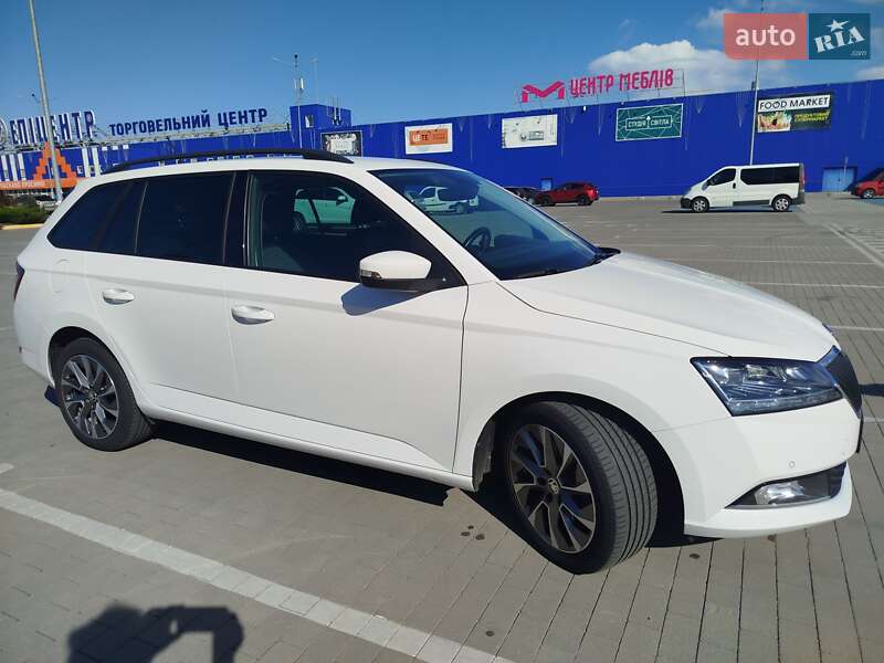 Универсал Skoda Fabia 2022 в Виннице
