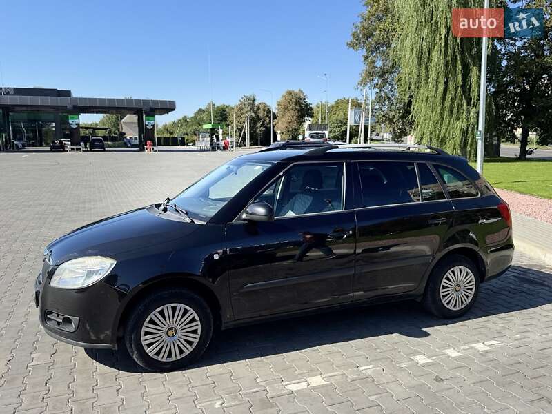 Універсал Skoda Fabia 2008 в Луцьку
