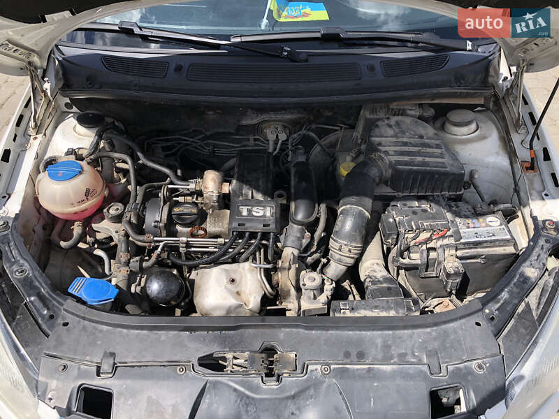 Універсал Skoda Fabia 2011 в Дунаївцях