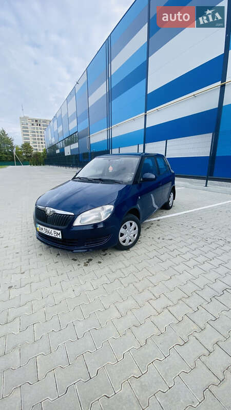 Хэтчбек Skoda Fabia 2010 в Львове