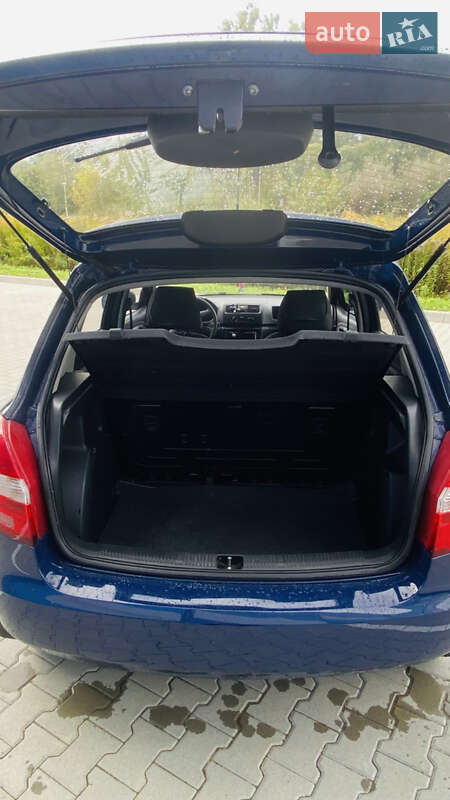 Хэтчбек Skoda Fabia 2010 в Львове