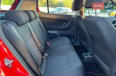 Хэтчбек Skoda Fabia 2012 в 