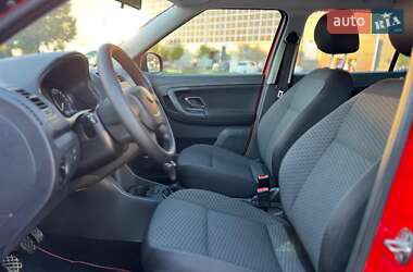 Хэтчбек Skoda Fabia 2012 в 
