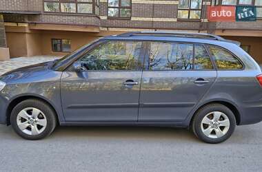 Універсал Skoda Fabia 2009 в Чернігові