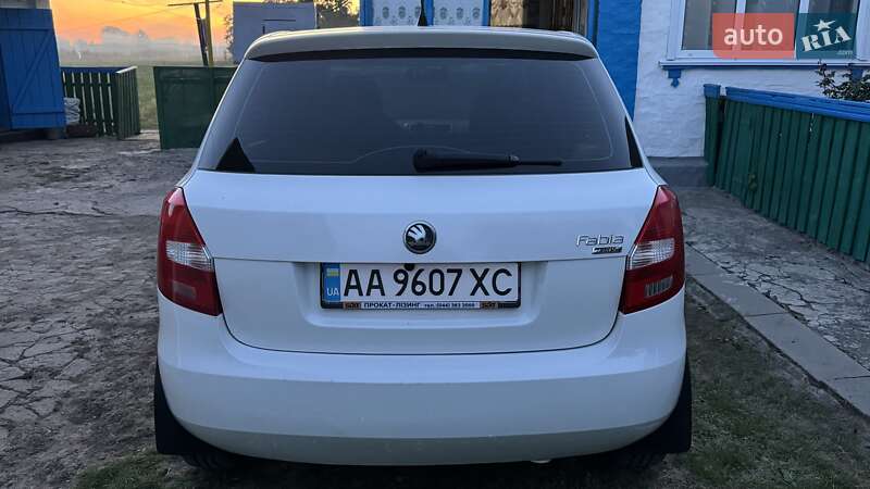 Хетчбек Skoda Fabia 2008 в Києві