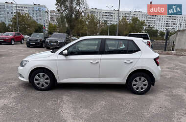 Хэтчбек Skoda Fabia 2017 в 