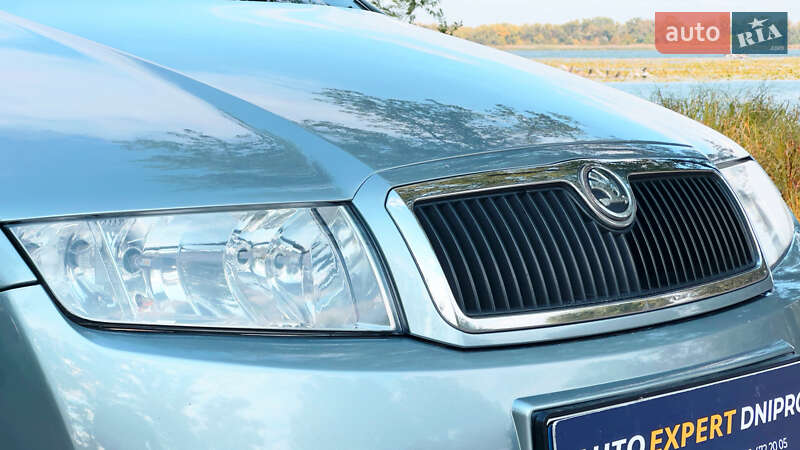 Хетчбек Skoda Fabia 2005 в Дніпрі