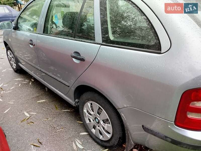 Универсал Skoda Fabia 2003 в Виннице
