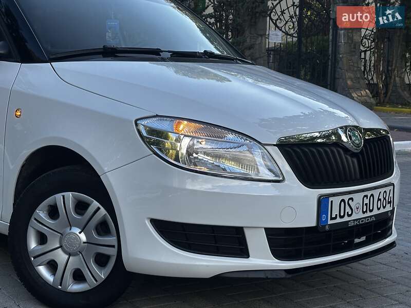Хэтчбек Skoda Fabia 2011 в Дрогобыче