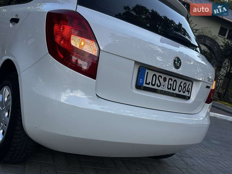 Хэтчбек Skoda Fabia 2011 в Дрогобыче