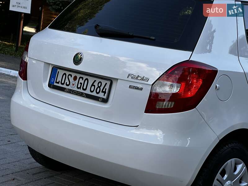 Хэтчбек Skoda Fabia 2011 в Дрогобыче