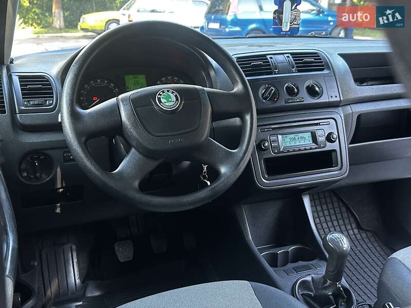 Хэтчбек Skoda Fabia 2011 в Дрогобыче