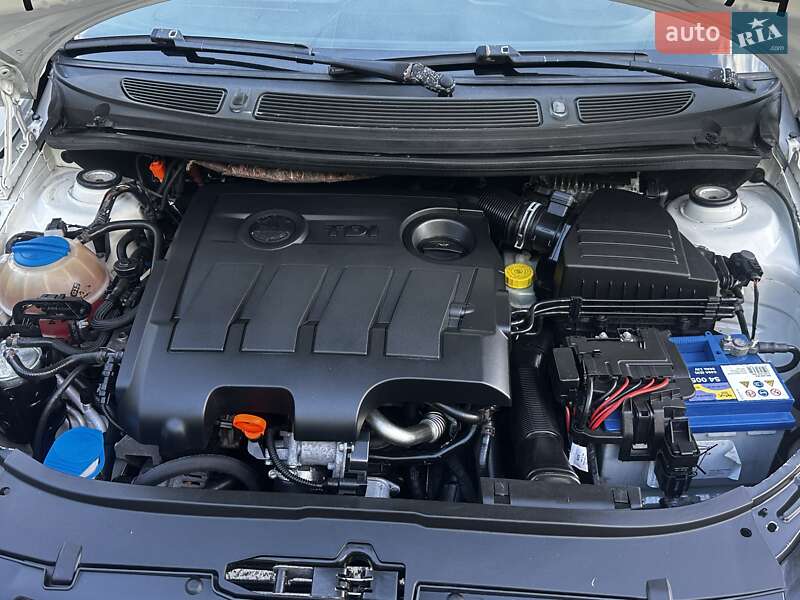 Хэтчбек Skoda Fabia 2011 в Дрогобыче