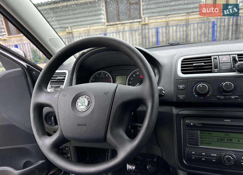 Хэтчбек Skoda Fabia 2008 в Тернополе