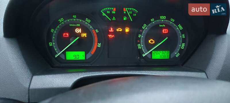 Универсал Skoda Fabia 2006 в Каменец-Подольском