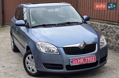 Хэтчбек Skoda Fabia 2008 в 