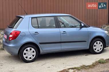 Хэтчбек Skoda Fabia 2008 в 