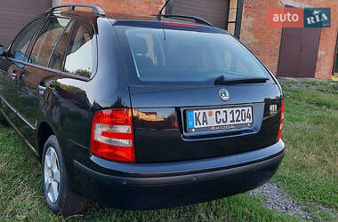 Универсал Skoda Fabia 2005 в 