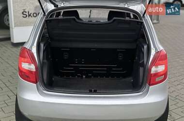 Хэтчбек Skoda Fabia 2011 в 