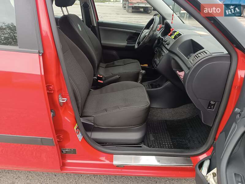 Хэтчбек Skoda Fabia 2009 в Шаргороде