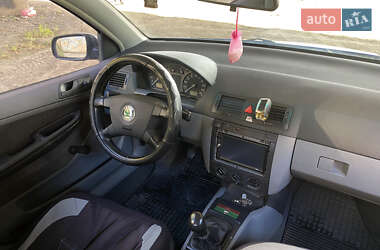 Универсал Skoda Fabia 2002 в 