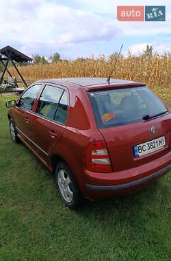 Хэтчбек Skoda Fabia 2002 в Мостиске